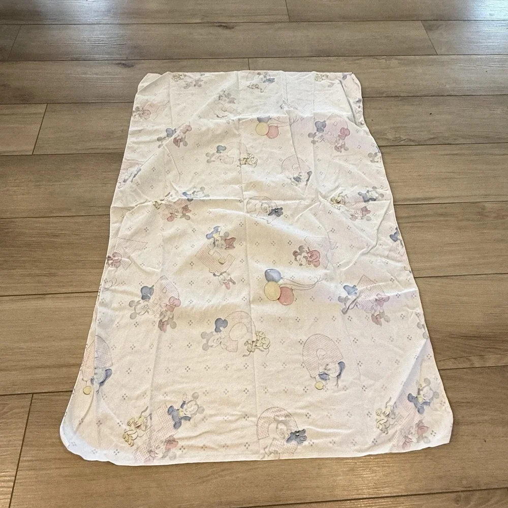 Walt Disney Mickey Minnie Donald 1984 VTG Flannel Receiving Baby Blanket 38